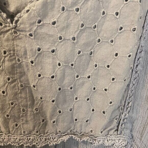 Knox Rose Women's V neck Flutter Short Sleeve Pintuck Blouse - Picture 6 of 7